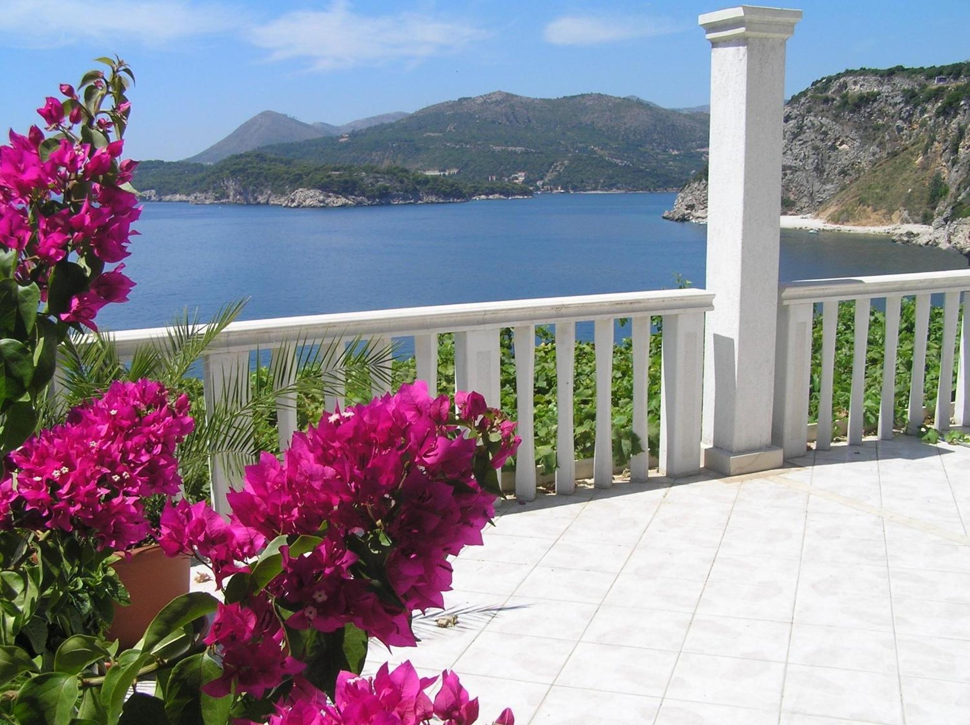 Apartments Bajo - Free Parking Dubrovnik Exterior photo