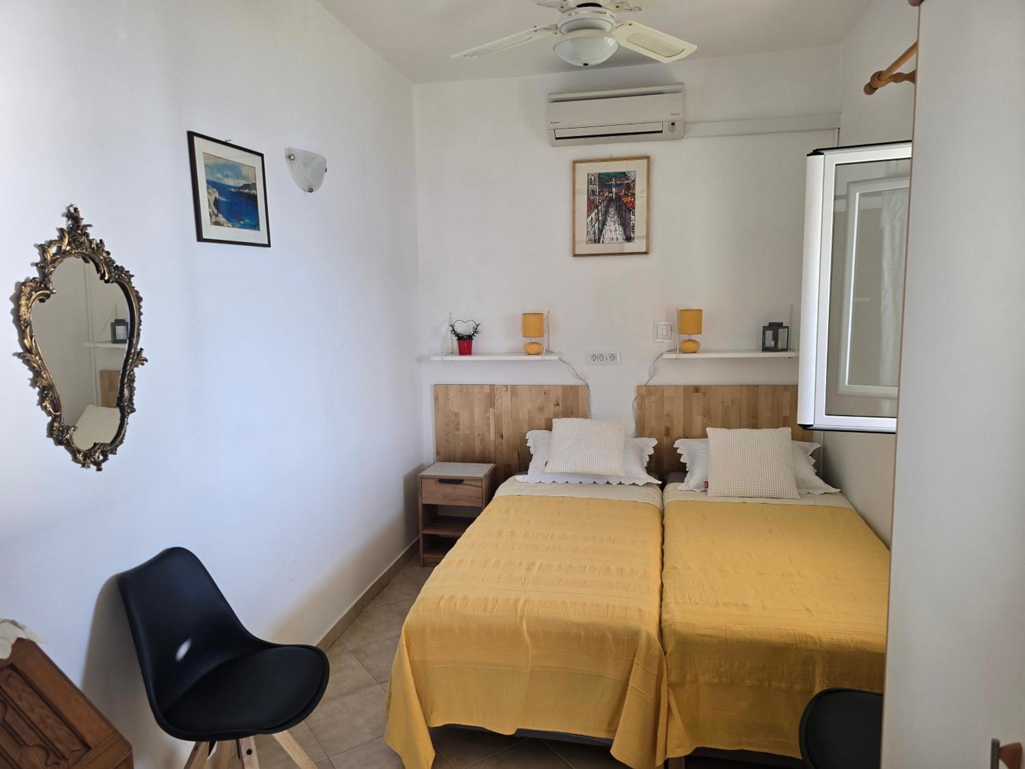 Apartments Bajo - Free Parking Dubrovnik Exterior photo