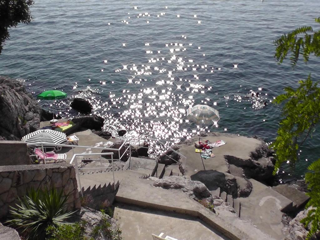 Apartments Bajo - Free Parking Dubrovnik Exterior photo