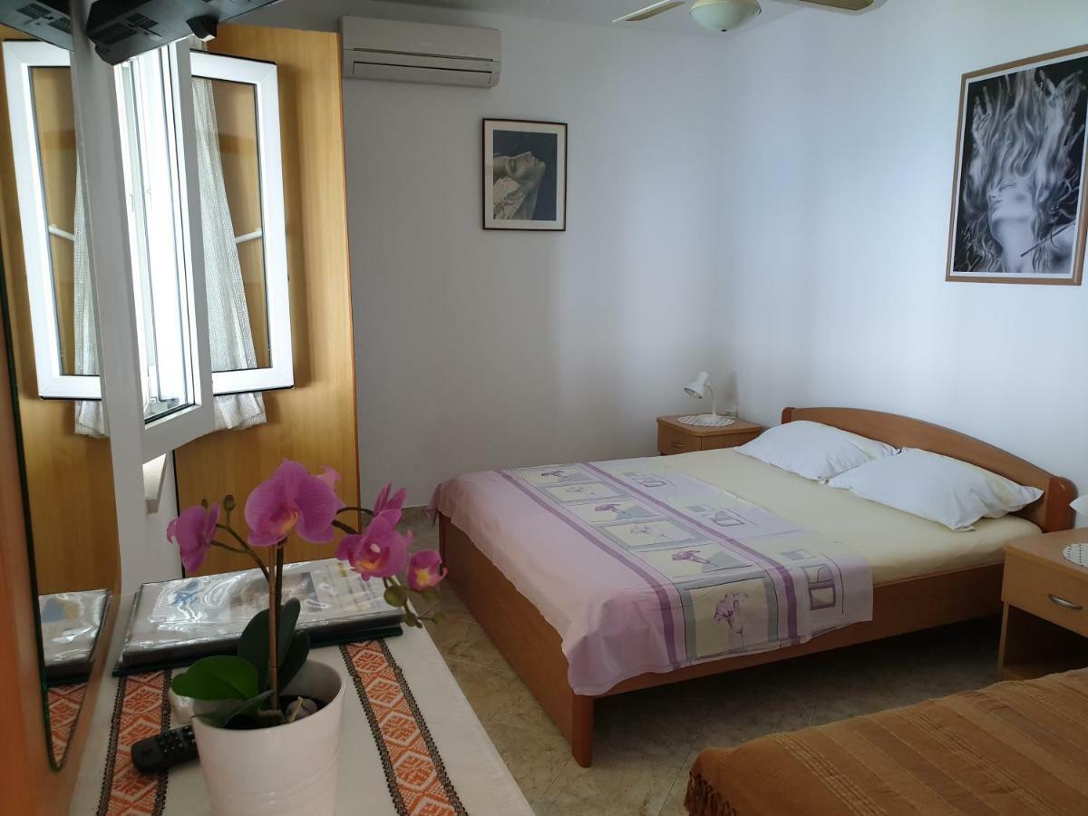 Apartments Bajo - Free Parking Dubrovnik Exterior photo